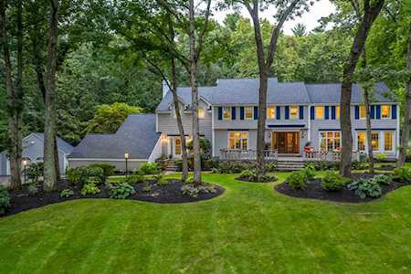 9 Hansom Road Andover, MA 01810