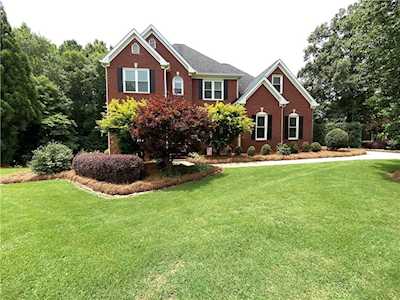2080 Pate Ridge Dr Loganville, GA 30052