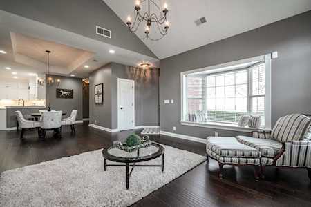 8220 Saint Andrews Village Dr Louisville, KY 40241