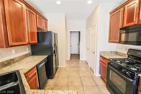 8053 Caspian Moon Dr Las Vegas, NV 89166