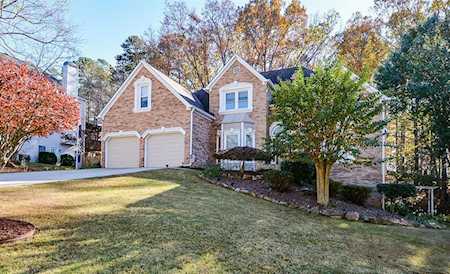 2817 Crestwicke Dr NW Kennesaw, GA 30152