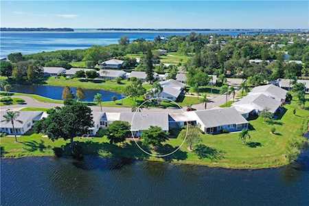 4521 Lexington CIRCLE Bradenton, FL 34210