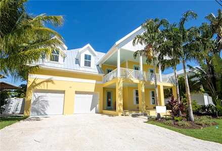 52 N Shore Dr Anna Maria, FL 34216