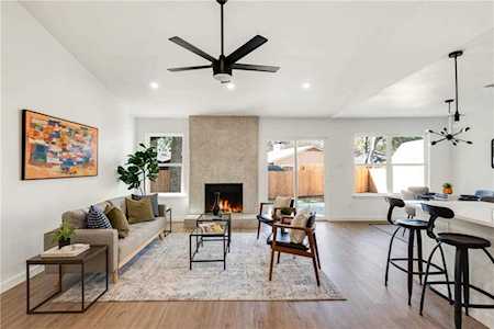 2811 Wilcrest DR Austin, TX 78748