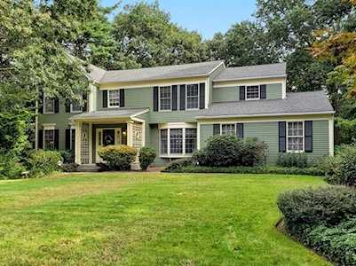 20 Dover Circle Franklin, MA 02038