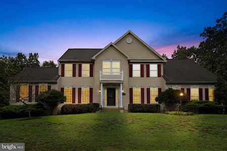 76 Cardiff Ct Hedgesville, WV 25427