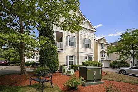905 Gazebo Circle #905 Reading, MA 01867