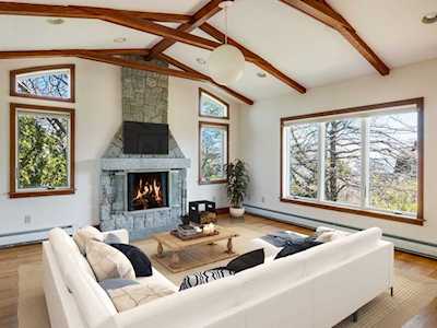 86 Marmion Way Rockport, MA 01966
