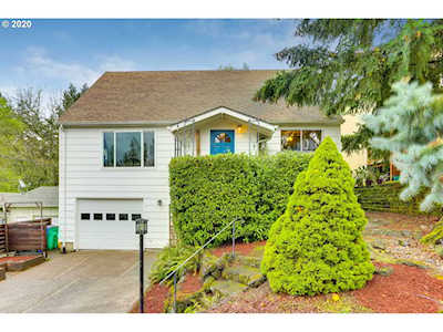 9638 SW 50th Ave Portland, OR 97219
