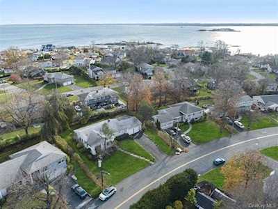 43 Rodman Oval New Rochelle, NY 10805