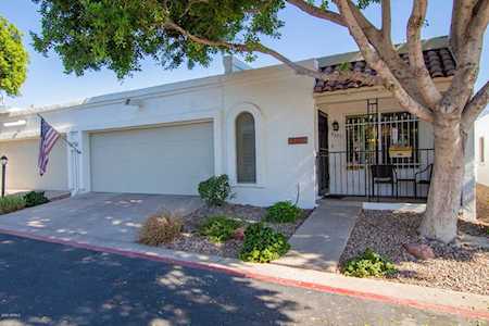 5337 N Las Casitas Place Phoenix, AZ 85016