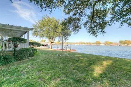 1804 Mazatan Court Granbury, TX 76048