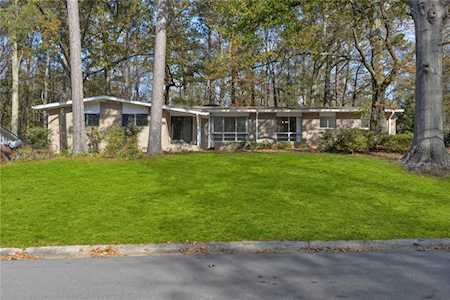 1746 Rustic Dr SW Marietta, GA 30008