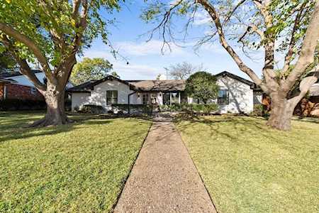 7977 Roundrock Road Dallas, TX 75248