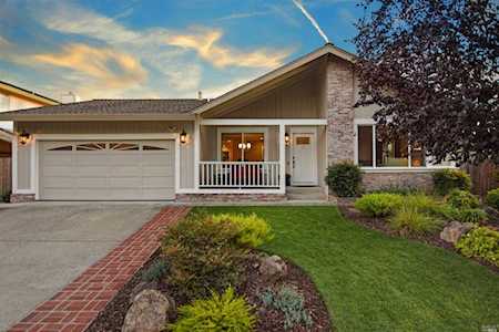 5691 Carriage Lane Santa Rosa, CA 95403