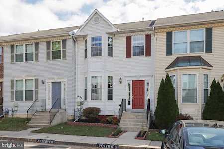 7923 Beach Plum Ln Severn, MD 21144