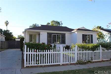 6451 Balcom Avenue Reseda, CA 91335