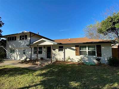 4609 Roxie Street Haltom City, TX 76117