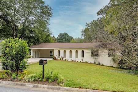 3762 Manor House Dr Marietta, GA 30062