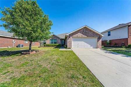 1605 Santa Fe Trail Krum, TX 76249