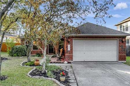 8908 Tiombe BND Austin, TX 78749