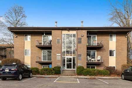 1281 Lawrence St #4 Lowell, MA 01852