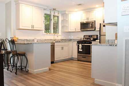 275 Donohue St. Apt. 5 #5 Dracut, MA 01826