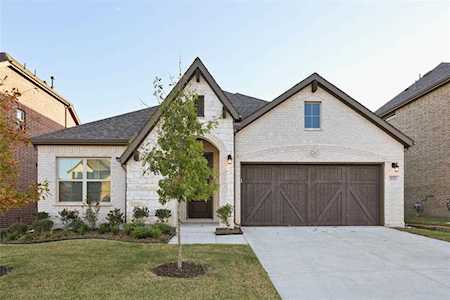 8222 Plumbago Way Dallas, TX 75252