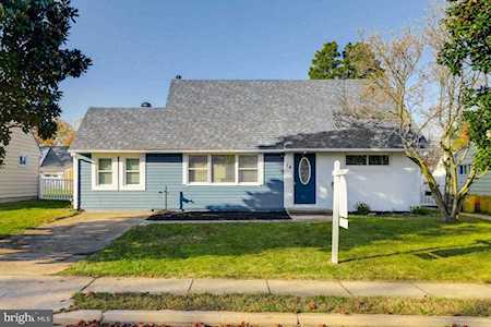 14 Meadow Dr Glen Burnie, MD 21060