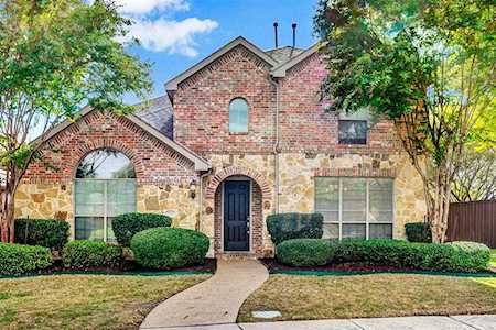2581 Hidden Knoll Trail Frisco, TX 75034