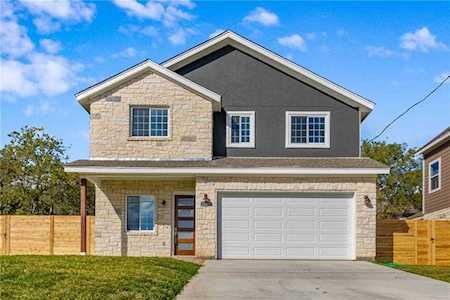 11102 Elm ST Jonestown, TX 78645
