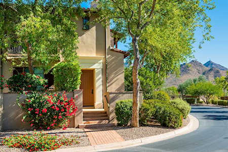 18650 N Thompson Peak Parkway #2049 Scottsdale, AZ 85255