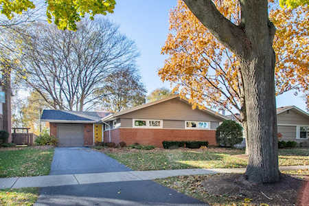 528 S Phelps Ave Arlington Heights, IL 60004