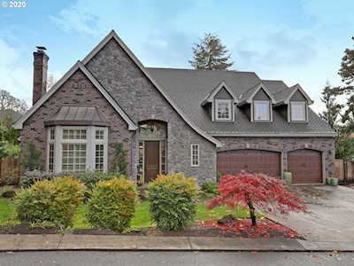 12530 SW Ray Ln Portland, OR 97219