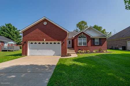 124 Twin Oaks Dr Bardstown, KY 40004
