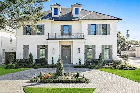 125 Sycamore Dr Metairie, LA 70005