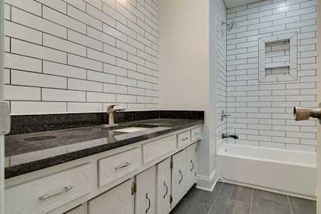 5601 Country Dr Nashville, TN 37211