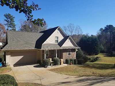 2845 Lakefront Dr Belmont, NC 28012