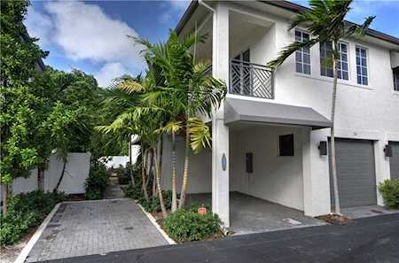 721 SE 1st Ct Pompano Beach, FL 33060