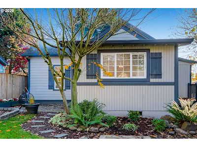 901 W 16th St Vancouver, WA 98660