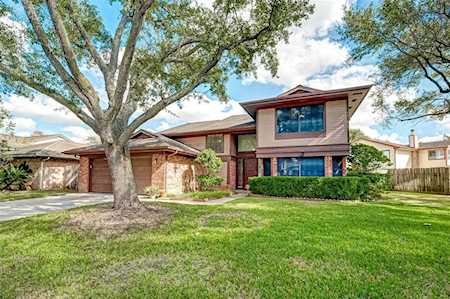 2115 Streamcrest Ln Sugar Land, TX 77479