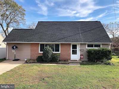 1 Thomas Rd Glen Burnie, MD 21060