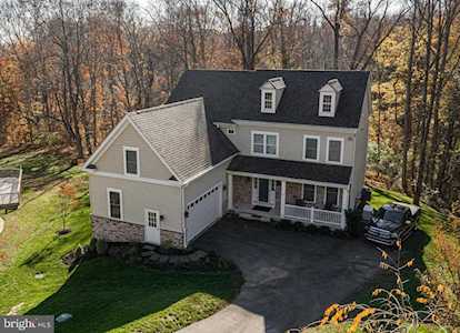 15 Rock Hill Rd Newtown Square, PA 19073
