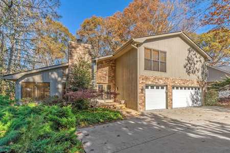 1810 Branch Valley Dr Roswell, GA 30076