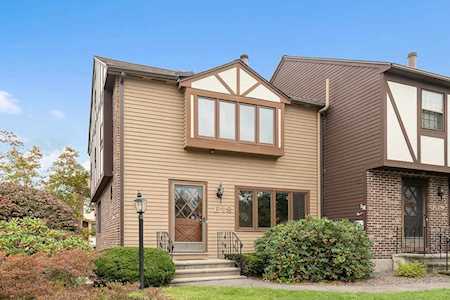 18 Scotty Hollow Dr #E Chelmsford, MA 01863