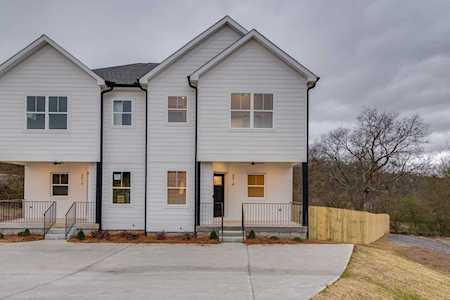 2914 Stokers Ln Nashville, TN 37218