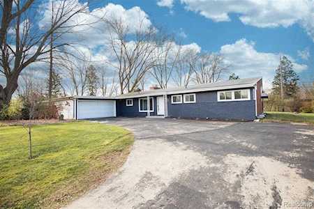 32315 Middlebelt Rd Farmington Hills, MI 48334
