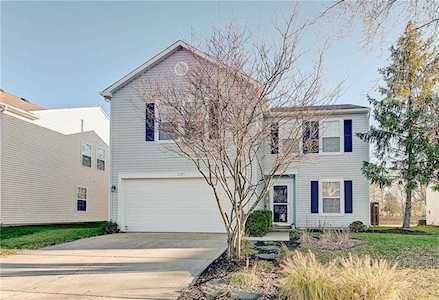 2285 Shadowbrook Dr Plainfield, IN 46168