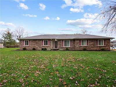 775 Granada Dr Greenwood, IN 46143