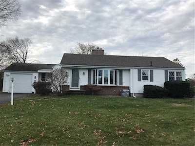 147 Lawnacre Dr Cranston, RI 02920
